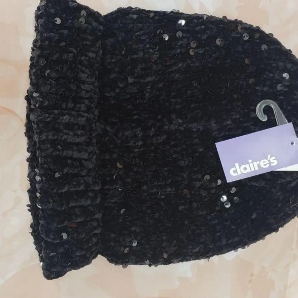 Claires claires black
